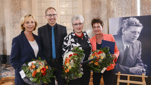 Elisabeth-Selbert-Preis Die Preisträgerinnen Anja Braselmann und Birgit Schäfer.
