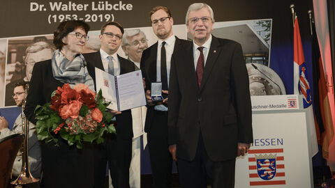 Wilhelm Leuschner-Medaille an Dr. Walter Lübcke Frau Braun-Lübcke und Ministerpräsident a. D. Volker Bouffier.