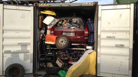 Container mit Abfallgemisch