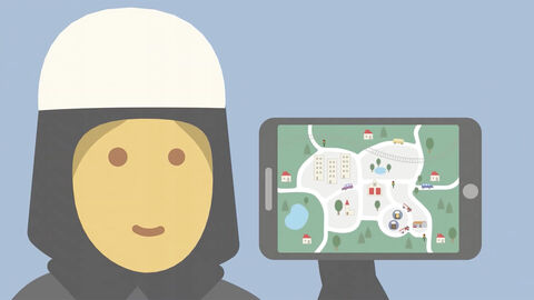 Feuerwehrfrau mit Handy in der Hand