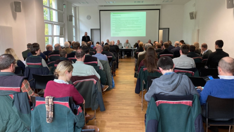 Teilnehmende bei der Informationsveranstaltung