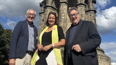 v.l.n.r. Regierungspräsident des Regierungsbezirkes Arnsberg Heinrich Böckelühr, Regierungspräsidentin des Regierungsbezirkes Detmold Anna Katharina Bölling und der Regierungspräsident des RP Kassel Mark Weinmeister