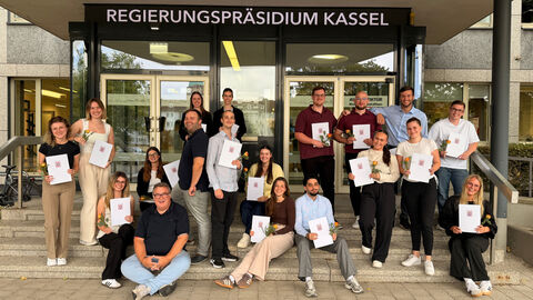 DAS RP KASSEL BEGLÜCKWÜNSCHT SEINE ABSOLVENTINNEN UND ABSOLVENTEN