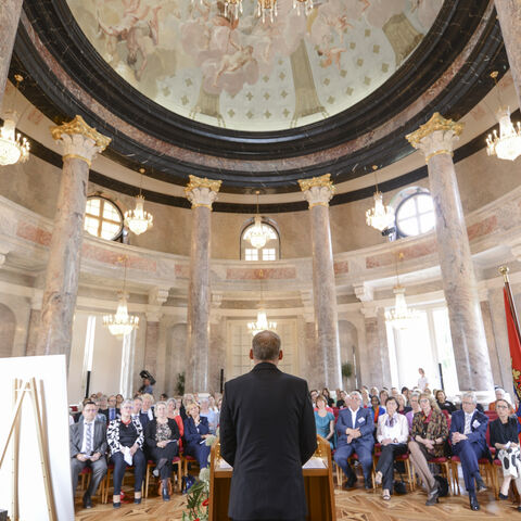 Preisverleihung des Elisabeth-Selbert-Preis im Schloss Biebrich in Wiesbaden
