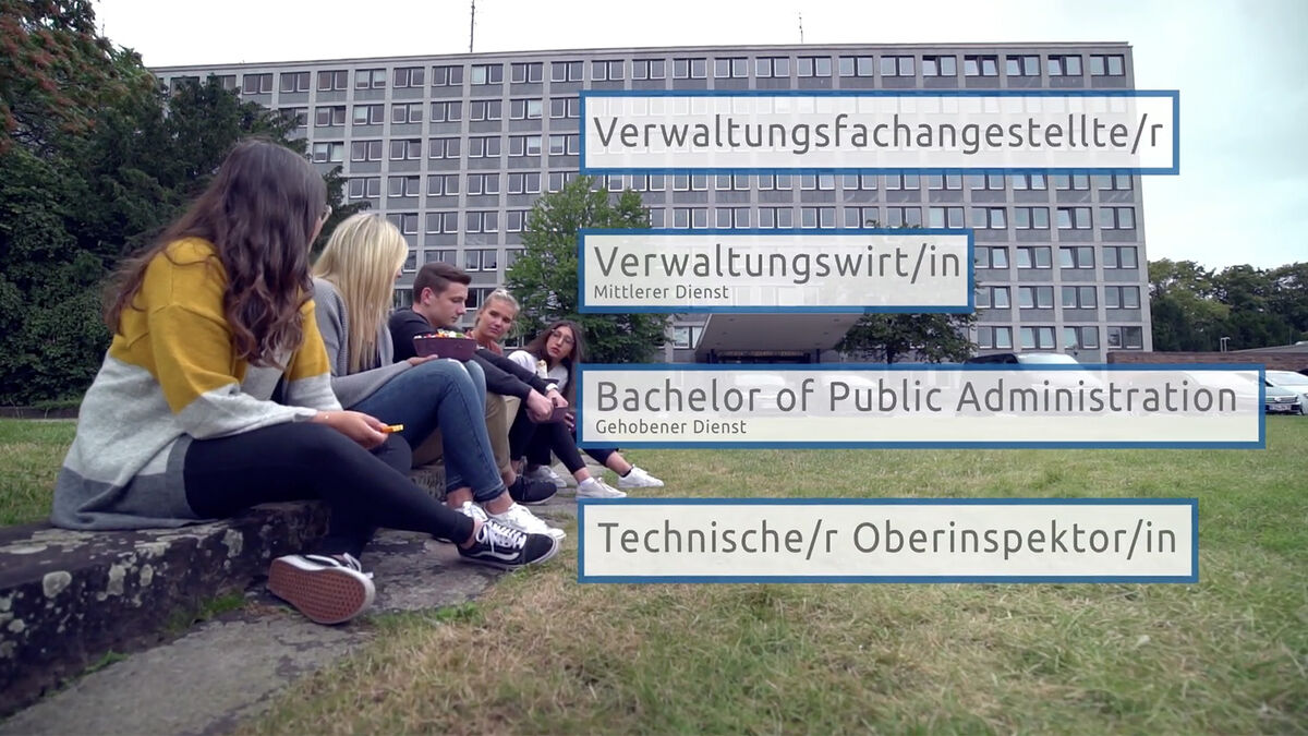  Ausbildung beim RP Kassel 